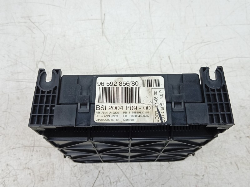 Recambio de caja reles / fusibles para citroën c4 i (lc_) 1.4 16v referencia OEM IAM  9659285680 