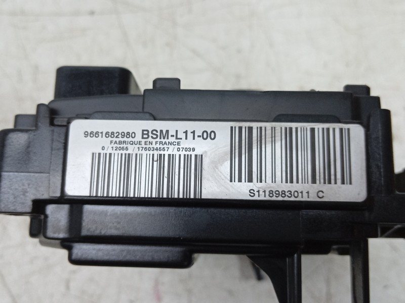 Recambio de caja reles / fusibles para citroën c4 i (lc_) 1.4 16v referencia OEM IAM  9661682980 