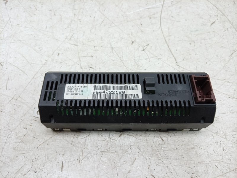 Recambio de pantalla multifuncion para citroën c4 i (lc_) 1.4 16v referencia OEM IAM  9664222180 