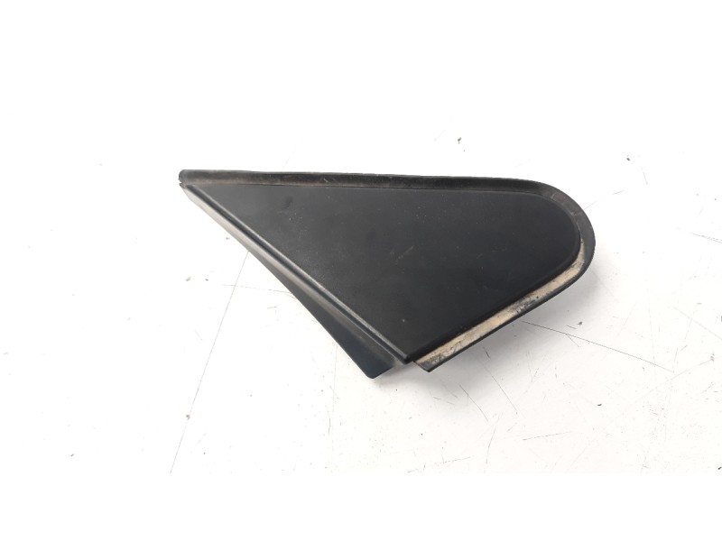 Recambio de moldura para toyota rav 4 referencia OEM IAM 6011742020  