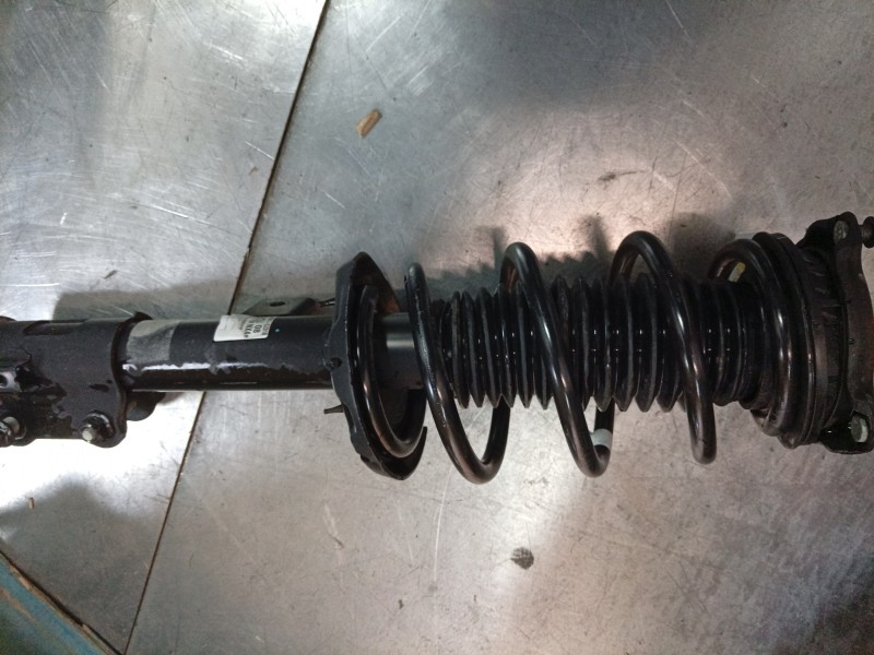 Recambio de amortiguador delantero derecho para hyundai tucson (nx4e, nx4a) 1.6 t-gdi hybrid referencia OEM IAM 54651CZ010 54651