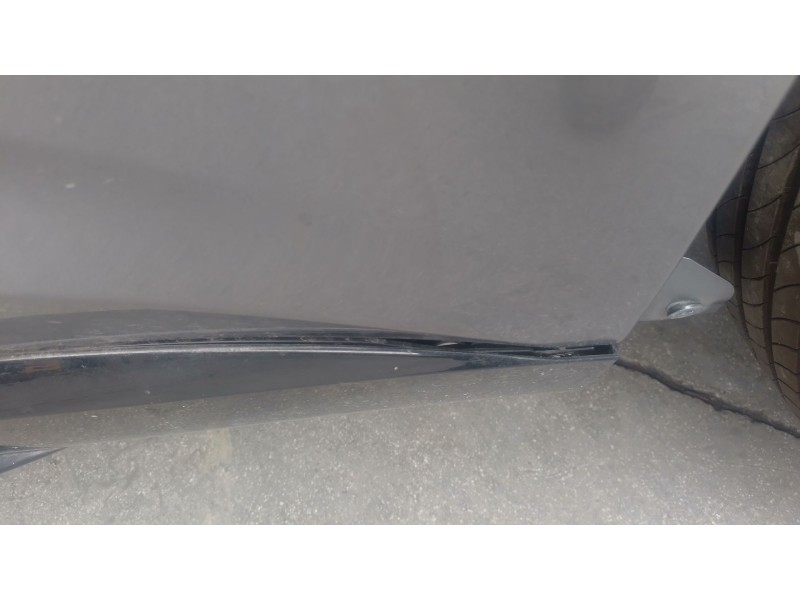 Recambio de puerta delantera derecha para renault austral tce 130 referencia OEM IAM   