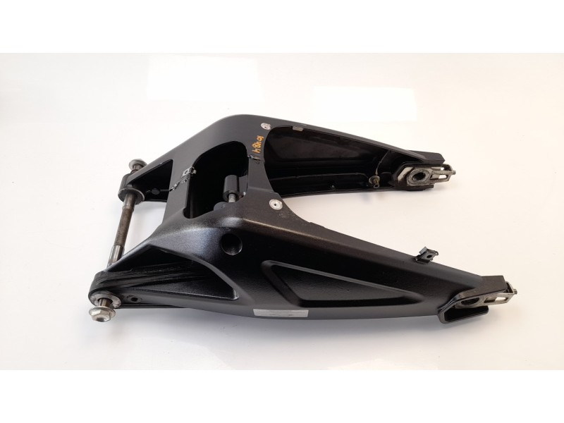 Recambio de puente trasero para ducati monster 696 referencia OEM IAM 37011153A  