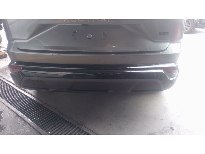 Recambio de paragolpes trasero para renault austral tce 130 referencia OEM IAM   