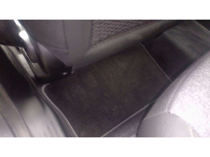 Recambio de juego alfombrillas para renault austral tce 130 referencia OEM IAM   