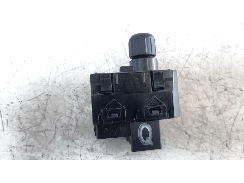 Recambio de mando retrovisor para nissan pulsar (c13) acenta referencia OEM IAM 255701AA0A  