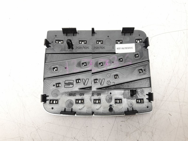 Recambio de molduras delanteras para seat leon 1.5 etsi 85 kw (kl) referencia OEM IAM  5FA853679HUBN 