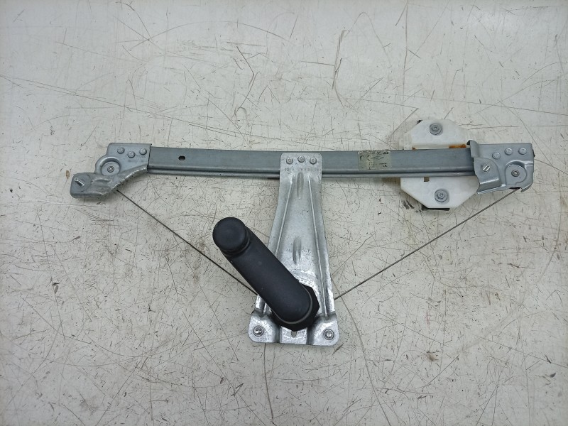Recambio de elevalunas trasero izquierdo para dacia sandero ii (b8_) 1.0 sce 75 (b8jc, b8jd) referencia OEM IAM  827217198R 