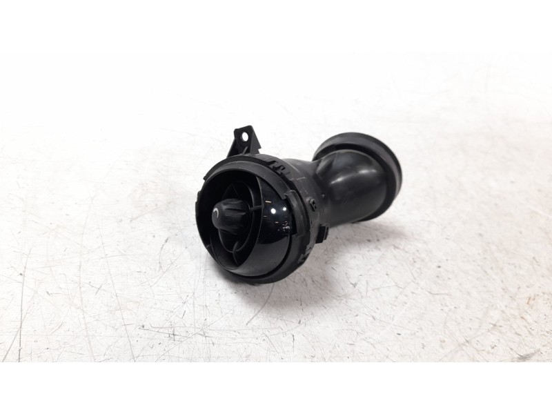 Recambio de aireador izquierdo para mini clubman (r55) 1.6 16v cat referencia OEM IAM 925401201  