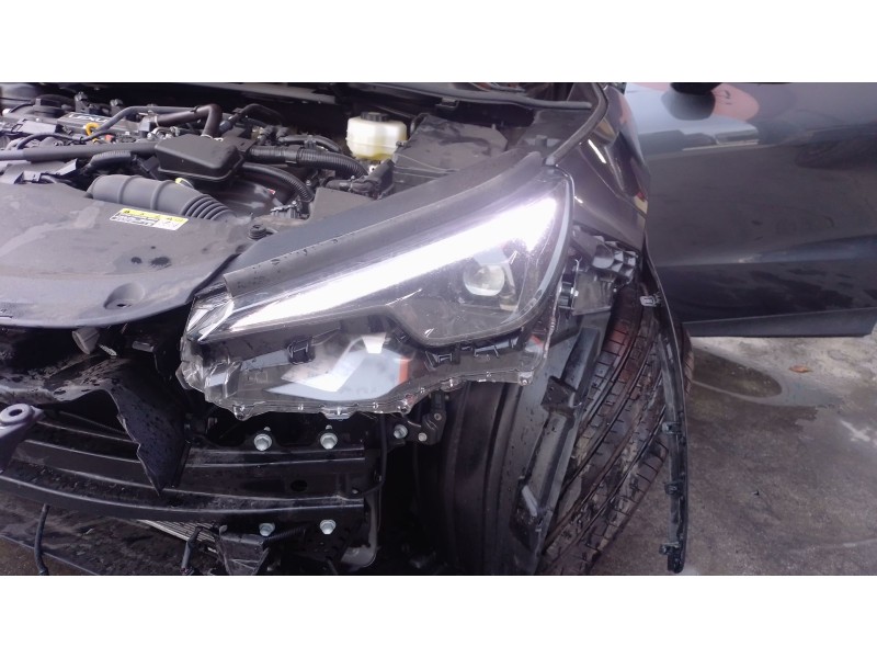 Recambio de faro izquierdo para lexus lbx referencia OEM IAM   