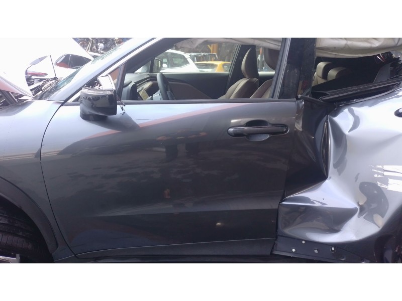 Recambio de puerta delantera izquierda para lexus lbx referencia OEM IAM   
