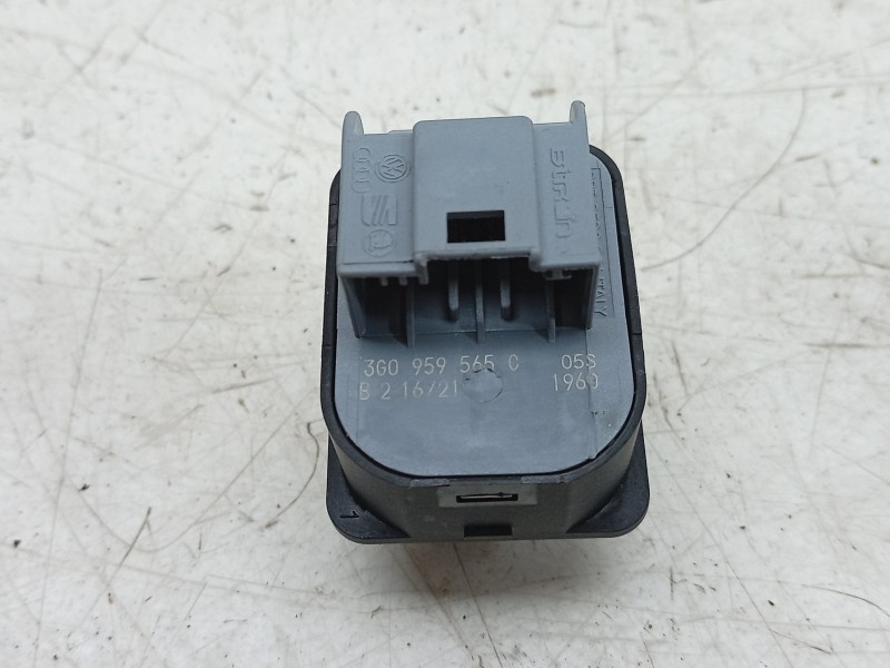 Recambio de mando retrovisor para cupra formentor (km7, kmp) 1.5 tsi referencia OEM IAM 3G0959565C 3G0959565C 142243/EWSVW099