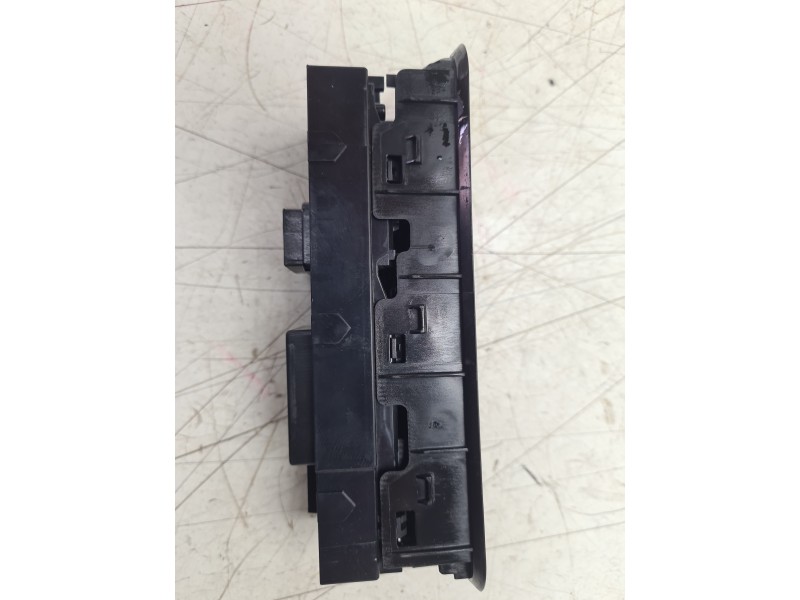 Recambio de mando elevalunas delantero izquierdo para swm g01 1.5 referencia OEM IAM  100363 