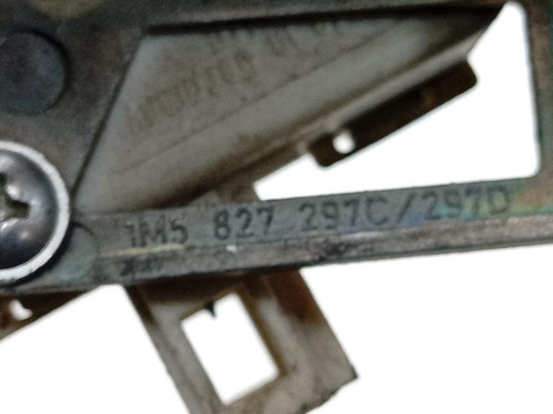 Recambio de bombin porton trasero para seat toledo ii (1m2) 1.9 tdi referencia OEM IAM  1M5827297C 