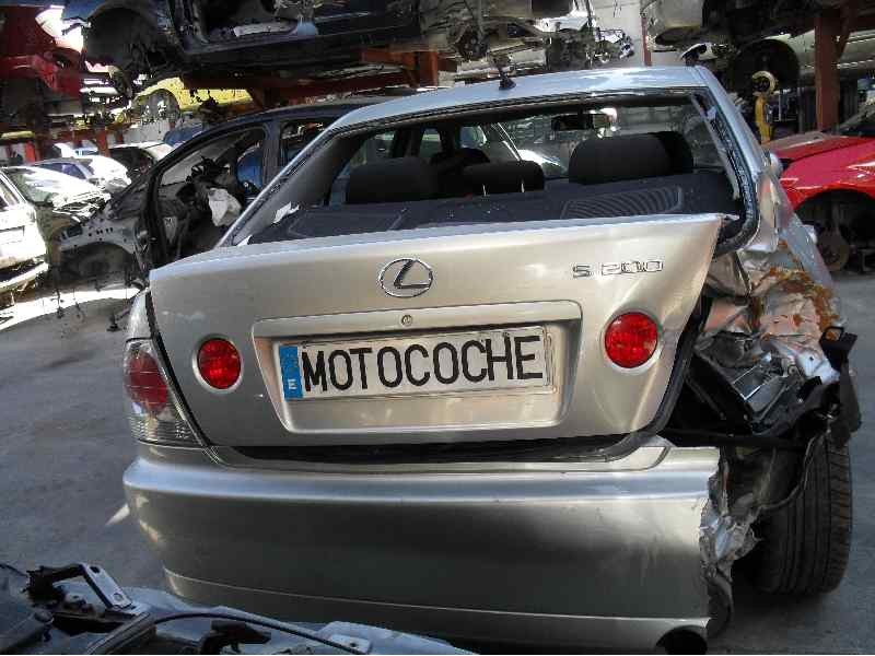 toyota lexus is 200 (gxe10) del año 2000