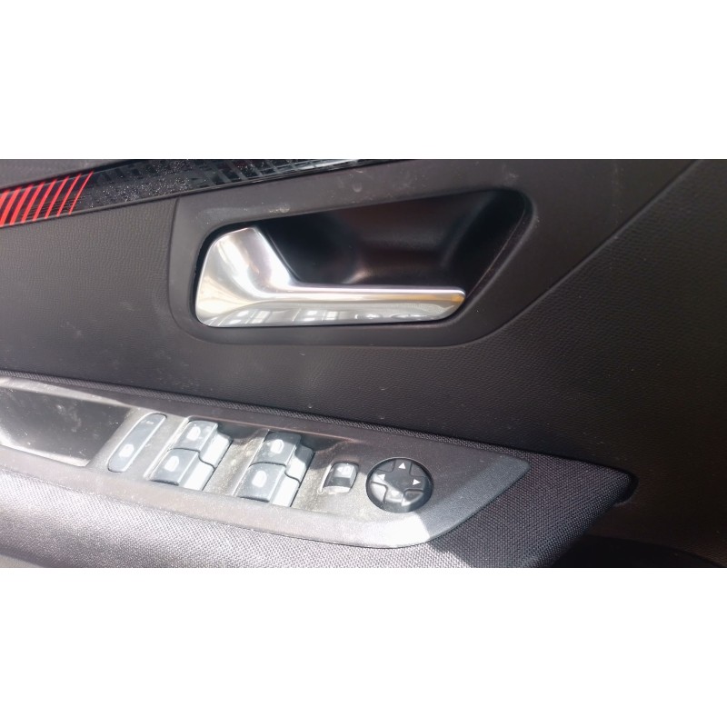 Recambio de mando elevalunas delantero izquierdo para peugeot 208 ii (ub_, up_, uw_, uj_) 1.2 puretech 100 referencia OEM IAM   