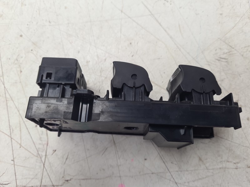 Recambio de mando elevalunas delantero izquierdo para toyota corolla sedán (_e21_) 1.8 vvti hybrid (zwe211, mzea12) referencia O