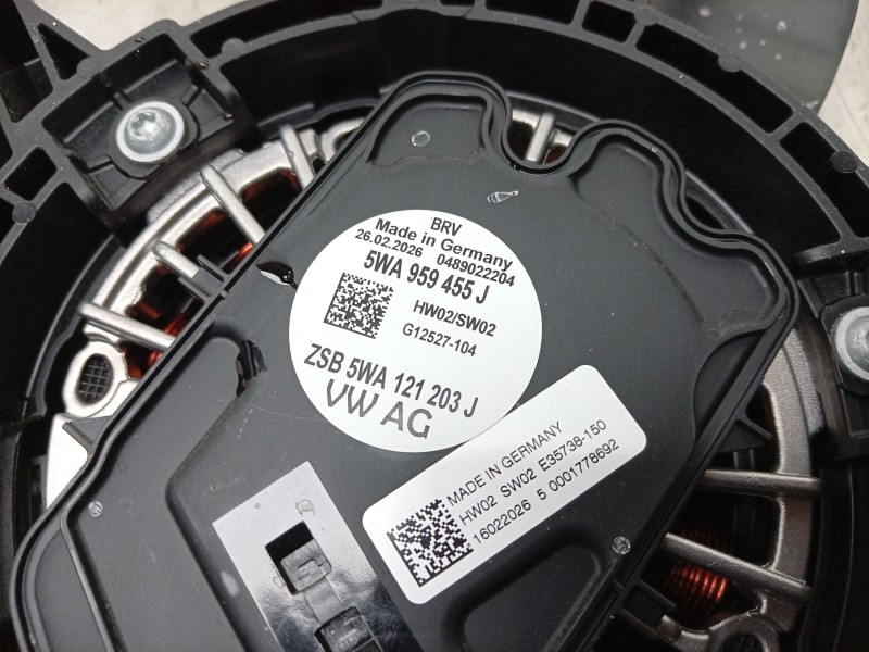 Recambio de electroventilador para seat leon 1.5 etsi 85 kw (kl) referencia OEM IAM 5WA959455J 5WA121203B 