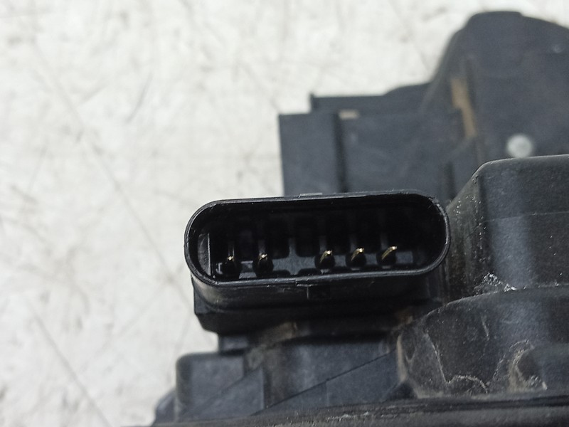 Recambio de cerradura puerta delantera izquierda para bmw 1 118 d f70 referencia OEM IAM  51215A160B5 