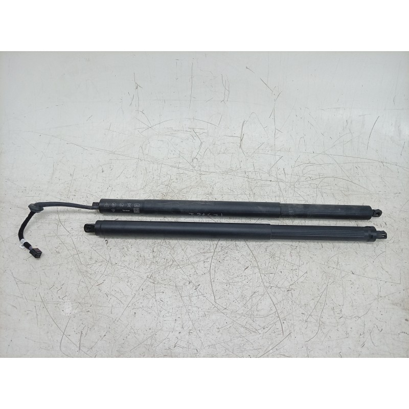 Recambio de amortiguadores maletero / porton para porsche macan (xab) 4 electric (xabbb1, xabfd1) referencia OEM IAM 95C827851B 