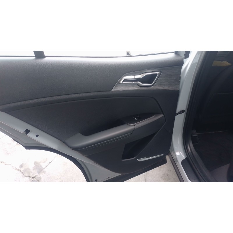 Recambio de elevalunas trasero izquierdo para kia sportage 1.6 t-gdi 160 cv referencia OEM IAM   