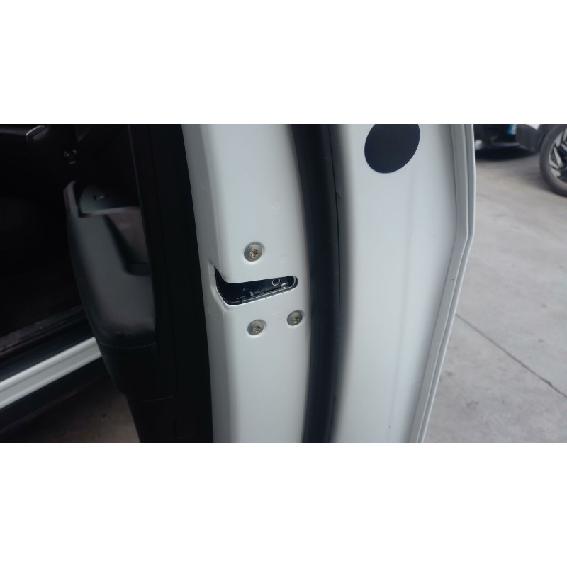 Recambio de cerradura puerta delantera derecha para kia sportage 1.6 t-gdi 160 cv referencia OEM IAM   