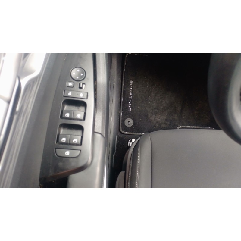 Recambio de mando elevalunas delantero izquierdo para kia sportage 1.6 t-gdi 160 cv referencia OEM IAM   