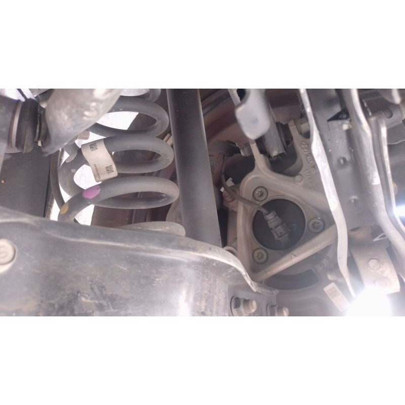 Recambio de mangueta trasera izquierda para kia sportage 1.6 t-gdi 160 cv referencia OEM IAM   