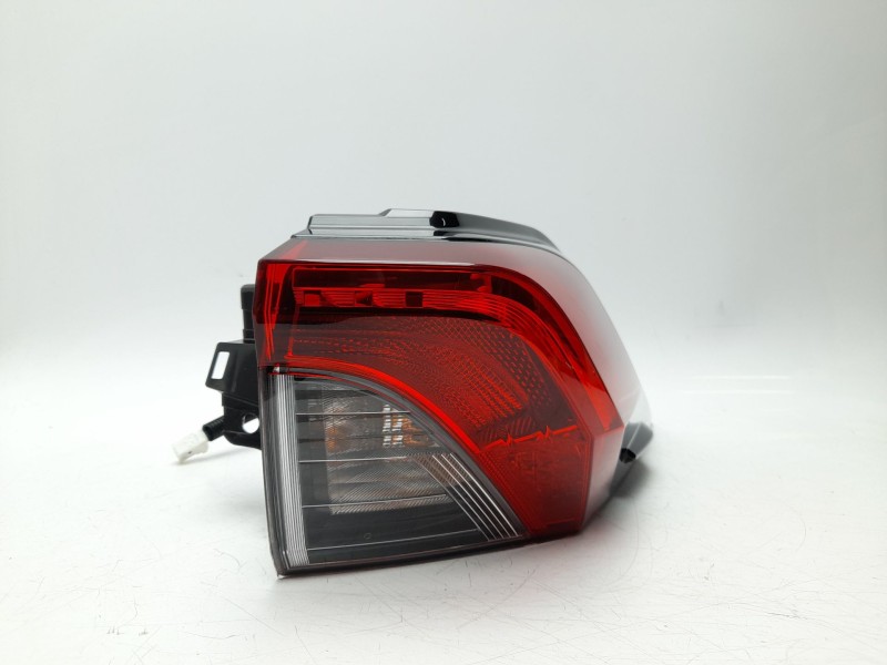 Recambio de piloto trasero derecho para suzuki across (a5z_) 2.5 hybrid referencia OEM IAM  8155042230 16907862/3760508