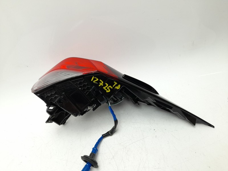 Recambio de piloto trasero derecho para suzuki across (a5z_) 2.5 hybrid referencia OEM IAM  8155042230 16907862/3760508