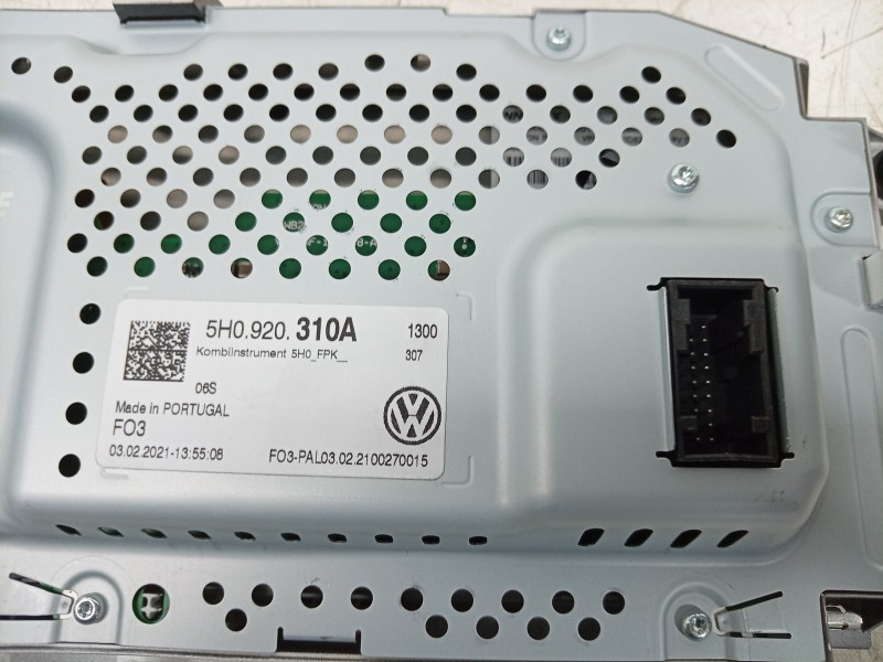 Recambio de cuadro instrumentos para volkswagen golf viii (cd1, da1) 1.0 tsi referencia OEM IAM  5H0920310A 