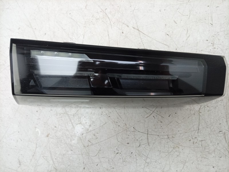 Recambio de piloto trasero derecho interior para peugeot 2008 allure hybrid 136 edcs6 referencia OEM IAM  9850438380 