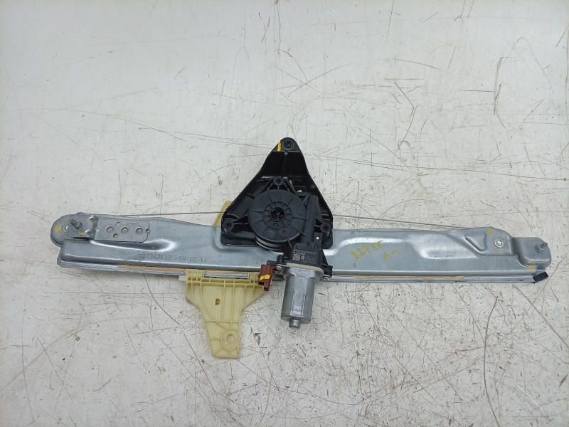 Recambio de elevalunas delantero derecho para dacia sandero iii 1.0 tce 90 eco-g referencia OEM IAM  807209782R 