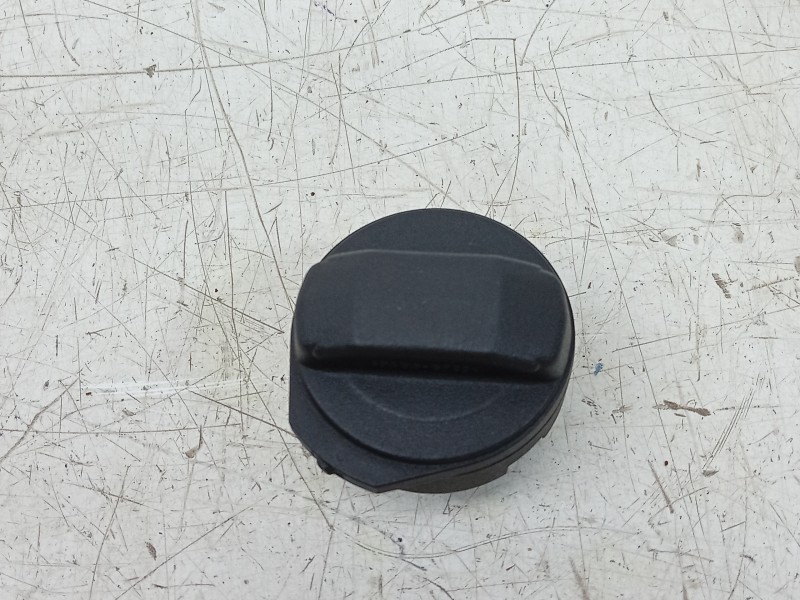 Recambio de tapon combustible para seat toledo ii (1m2) 1.9 tdi referencia OEM IAM  1J0201553C 