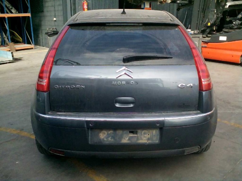 citroen c4 berlina del año 2005