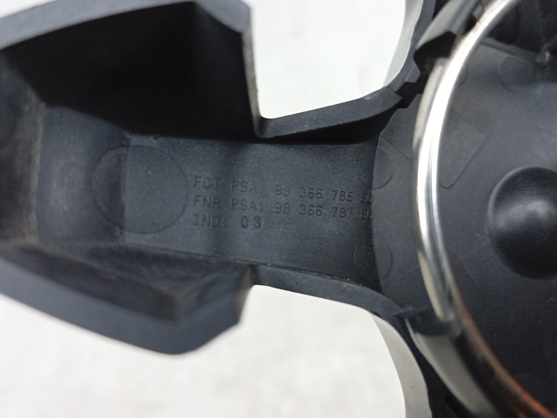 Recambio de tapacubos para peugeot 308 sw iii (fc_, fj_, fr_, f4_, fn_) bluehdi 130 (fcyhzl, fcyhzt) referencia OEM IAM  9836678