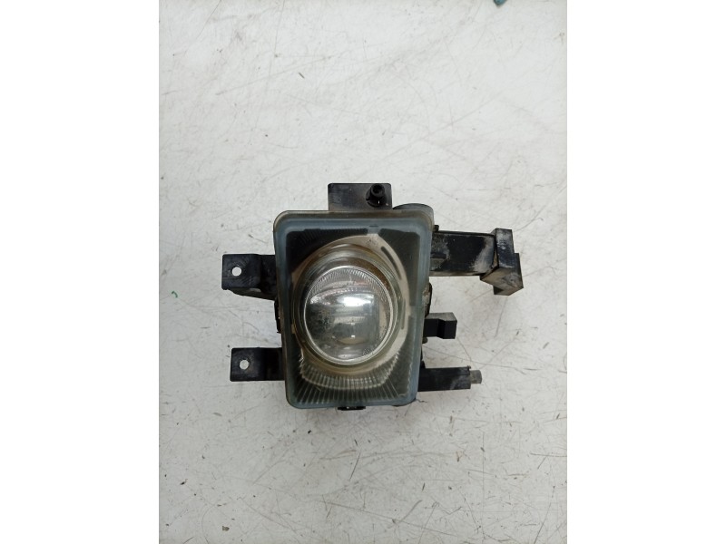 Recambio de faro antiniebla derecho para opel zafira / zafira family b (a05) 1.9 cdti (m75) referencia OEM IAM  13261998 