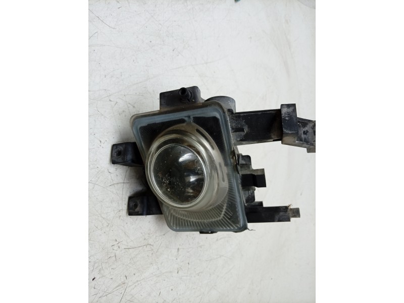 Recambio de faro antiniebla derecho para opel zafira / zafira family b (a05) 1.9 cdti (m75) referencia OEM IAM  13261998 