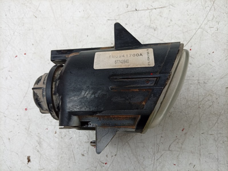 Recambio de faro antiniebla derecho para seat toledo ii (1m2) 1.9 tdi referencia OEM IAM  1M0941700A 