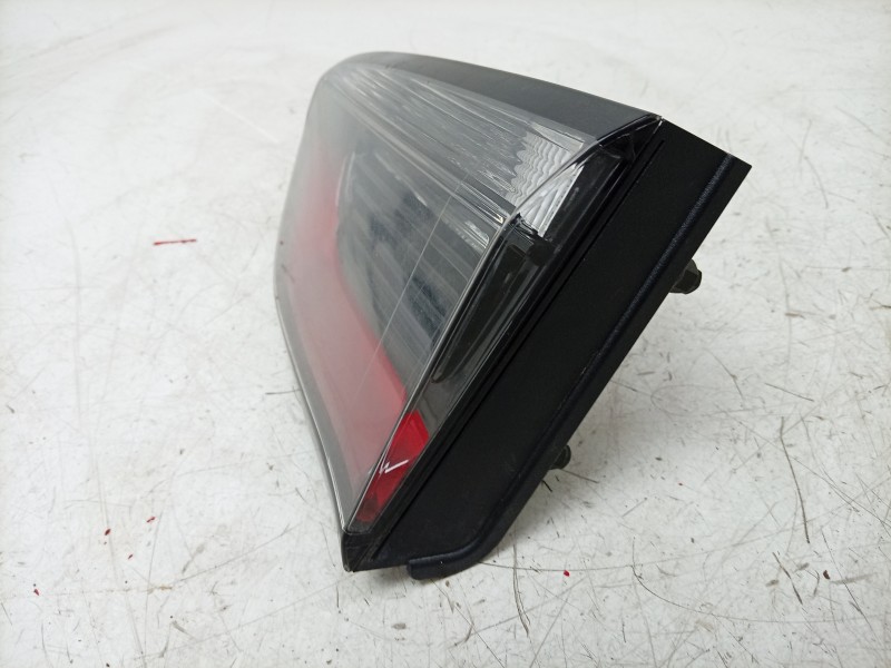 Recambio de piloto trasero izquierdo interior para jeep compass (mp, m6, mv, m7) 1.4 multiair referencia OEM IAM  P55112684AB 