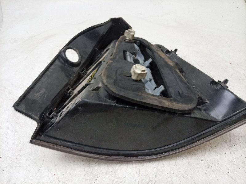 Recambio de piloto trasero izquierdo para opel zafira / zafira family b (a05) 1.9 cdti (m75) referencia OEM IAM  084421948L 