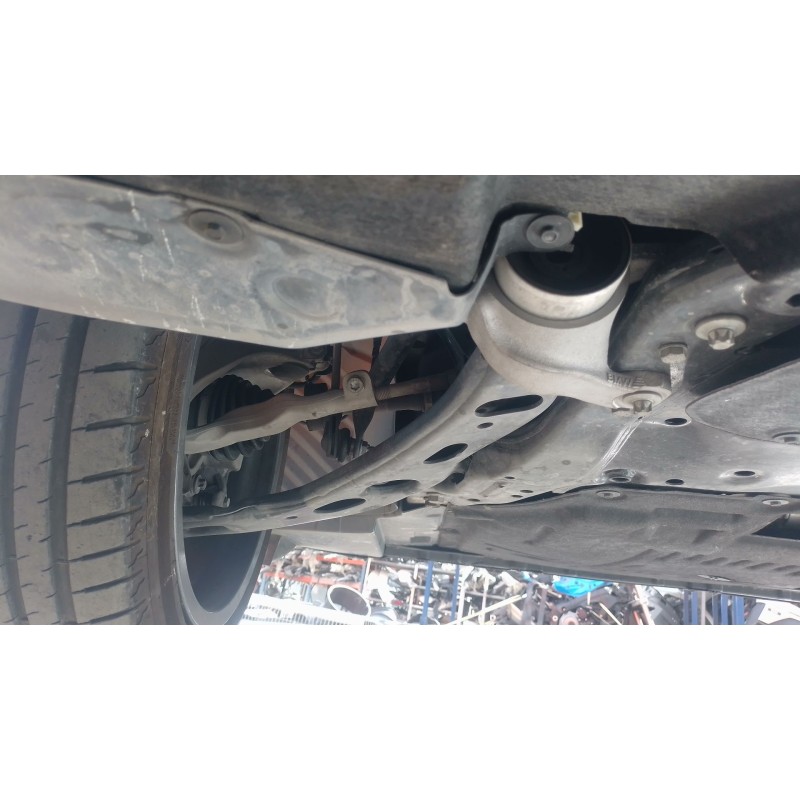 Recambio de brazo suspension inferior delantero izquierdo para bmw 2 gran coupe (f44) 218 d referencia OEM IAM   