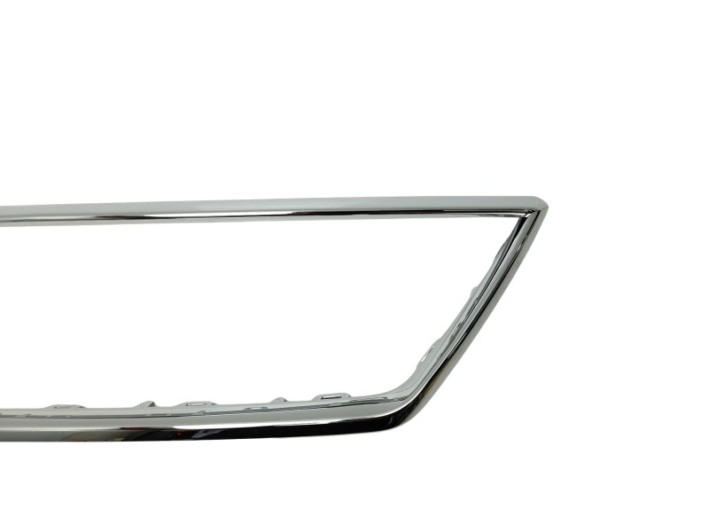 Recambio de molduras delanteras para seat leon (5f1) referencia OEM IAM  5F0854643F2ZZ 107213620/902154B/ST4282206