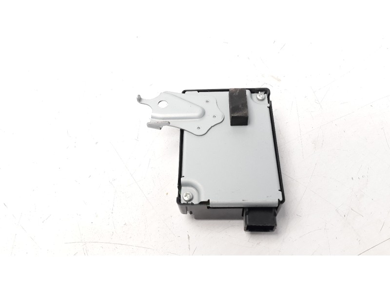 Recambio de modulo electronico para toyota rav 4 referencia OEM IAM 8976042034 1584003620 