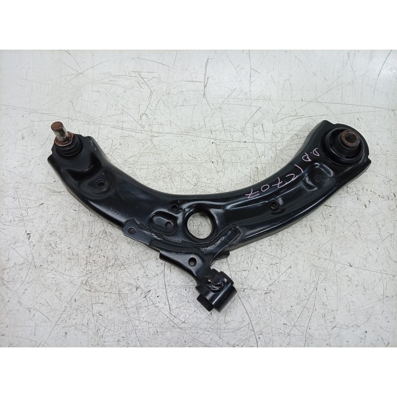 Recambio de brazo suspension inferior delantero derecho para mazda 3 hatchback (bp) 2.0 skyactiv-g m hybrid referencia OEM IAM  