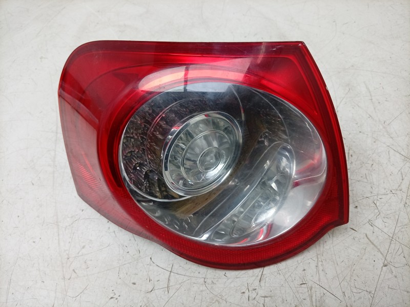 Recambio de piloto trasero derecho para volkswagen passat b6 variant (3c5) 2.0 tdi 16v referencia OEM IAM  3C9945095C 