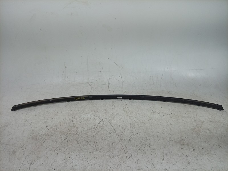 Recambio de moldura para audi a4 b9 (8w2, 8wc) 40 tfsi mild hybrid referencia OEM IAM  8W5807833 