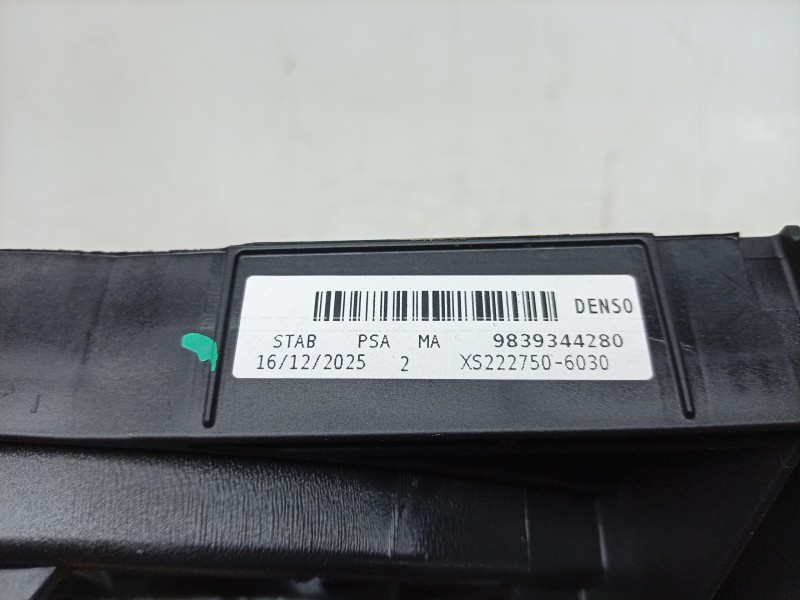Recambio de electroventilador para peugeot 208 5p allure hybrid 110 edcs6 referencia OEM IAM 9823959280 9839344280 470172