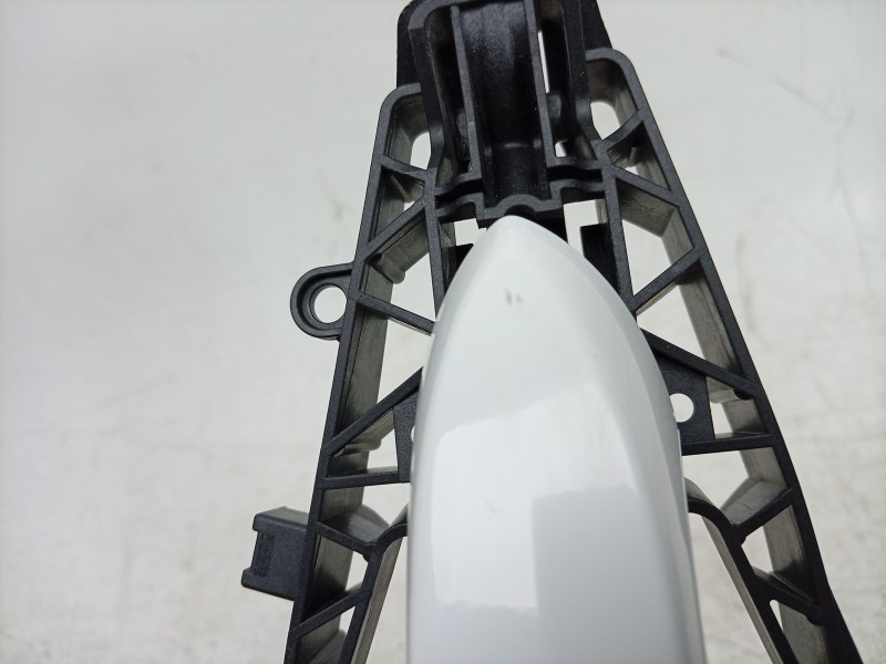 Recambio de maneta exterior delantera izquierda para bmw 1 118 d f70 referencia OEM IAM  51217489323 