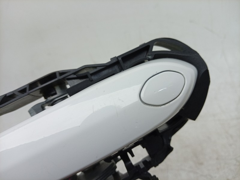 Recambio de maneta exterior delantera izquierda para bmw 1 118 d f70 referencia OEM IAM  51217489323 